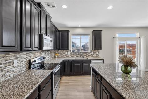 22 N Newcastle Court Aurora CO 80018