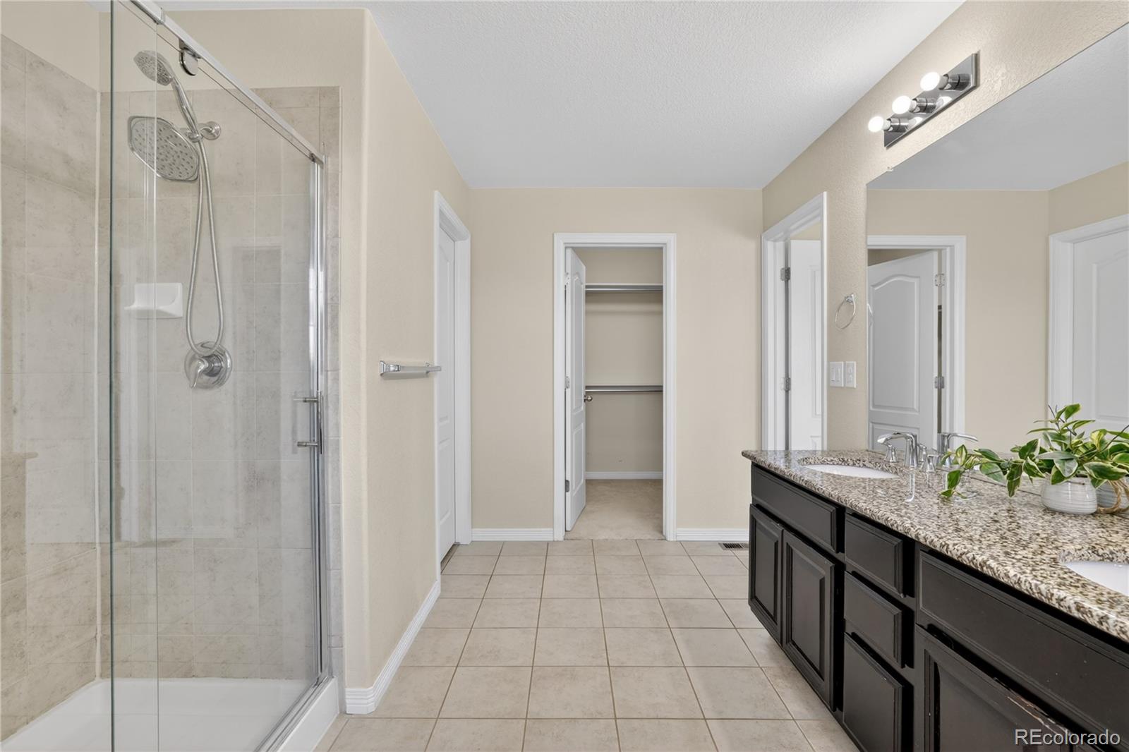 22 N Newcastle Court Aurora CO 80018