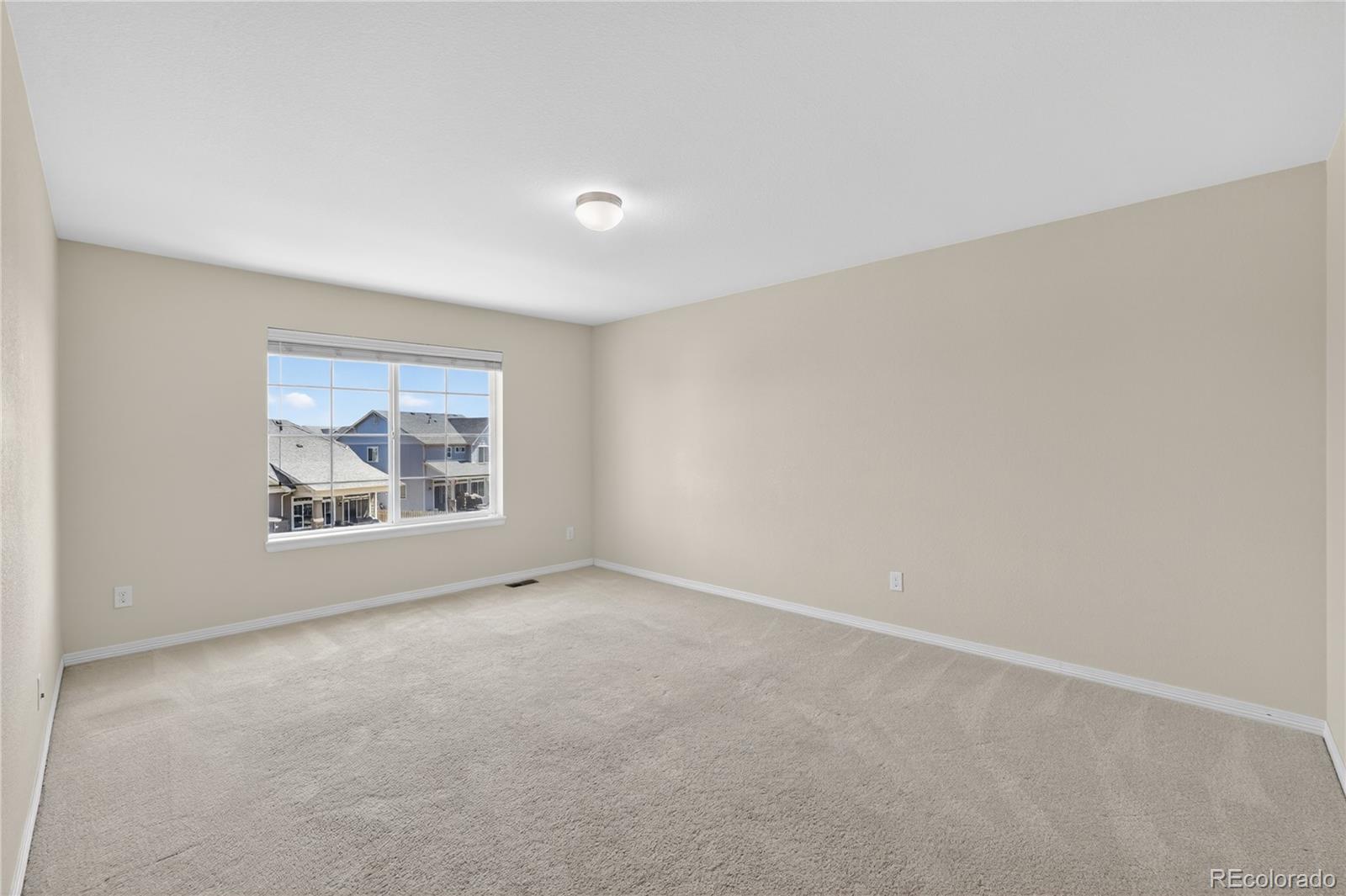 22 N Newcastle Court Aurora CO 80018