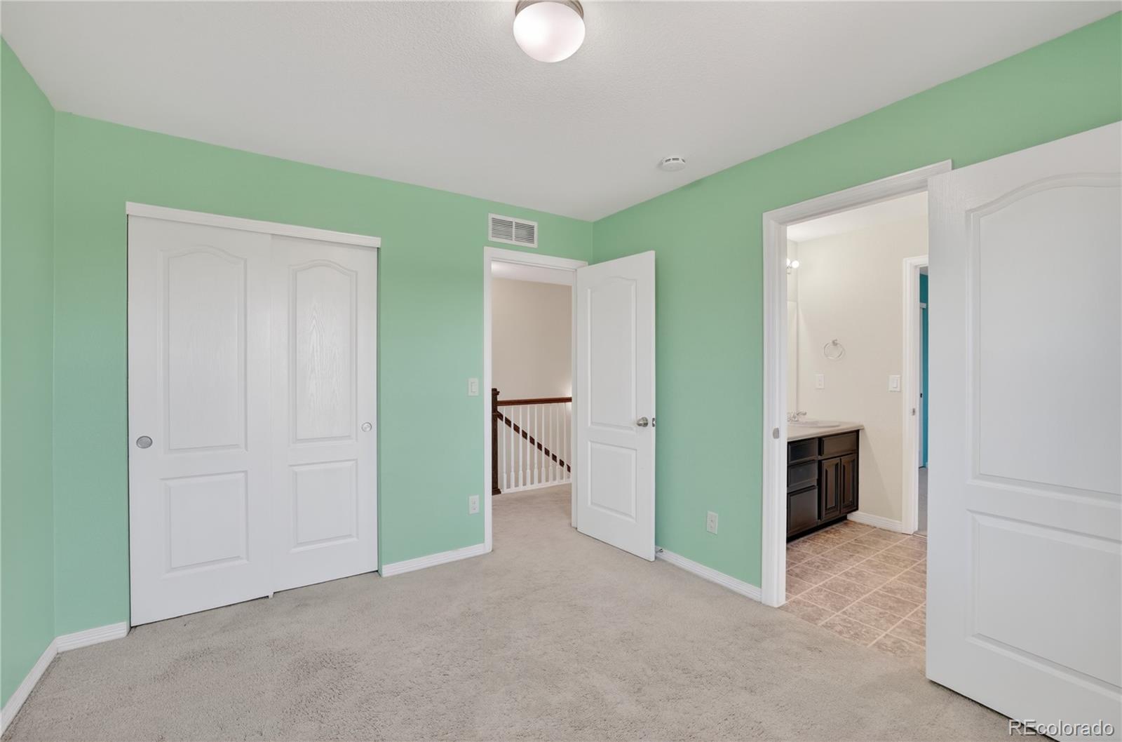 22 N Newcastle Court Aurora CO 80018