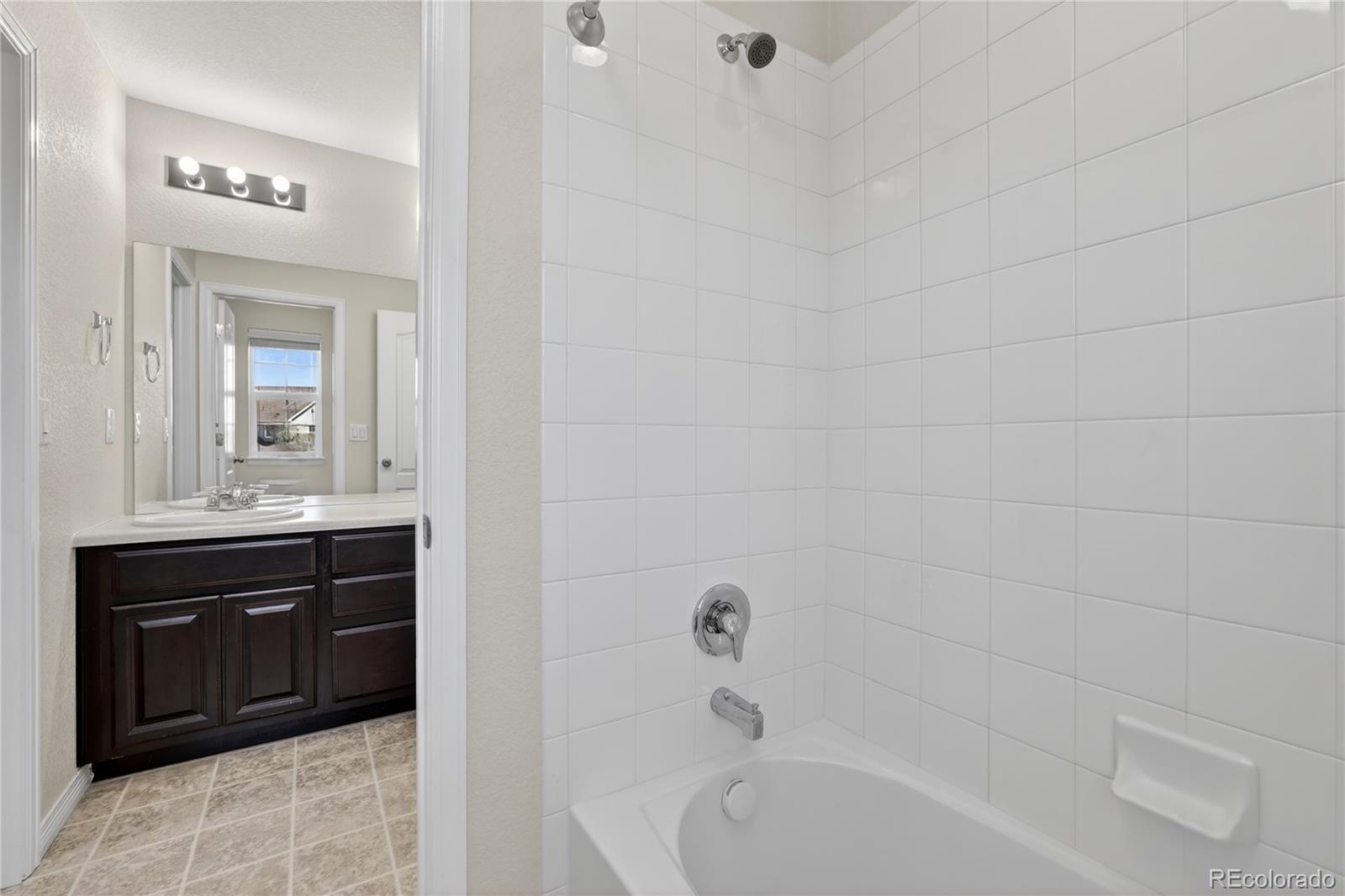 22 N Newcastle Court Aurora CO 80018