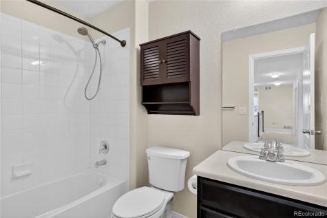 22 N Newcastle Court Aurora CO 80018