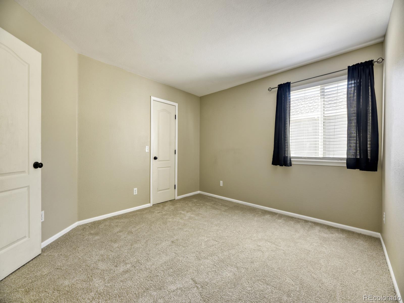 8037 S Yukon Way Littleton CO 80128
