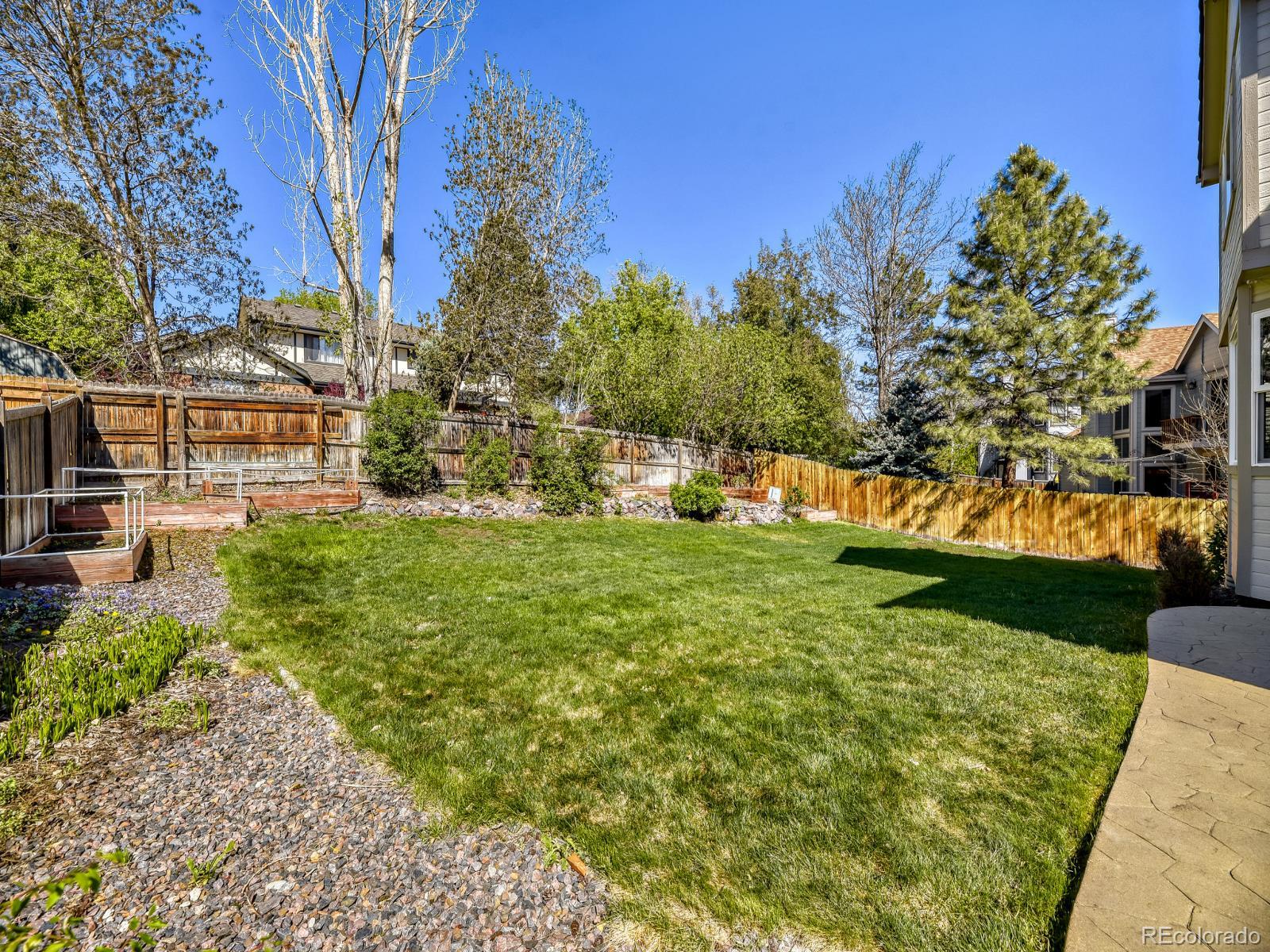 8037 S Yukon Way Littleton CO 80128