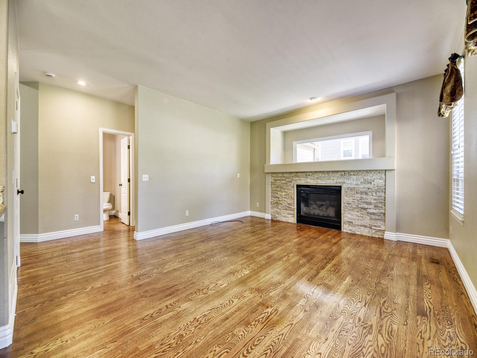 8037 S Yukon Way Littleton CO 80128