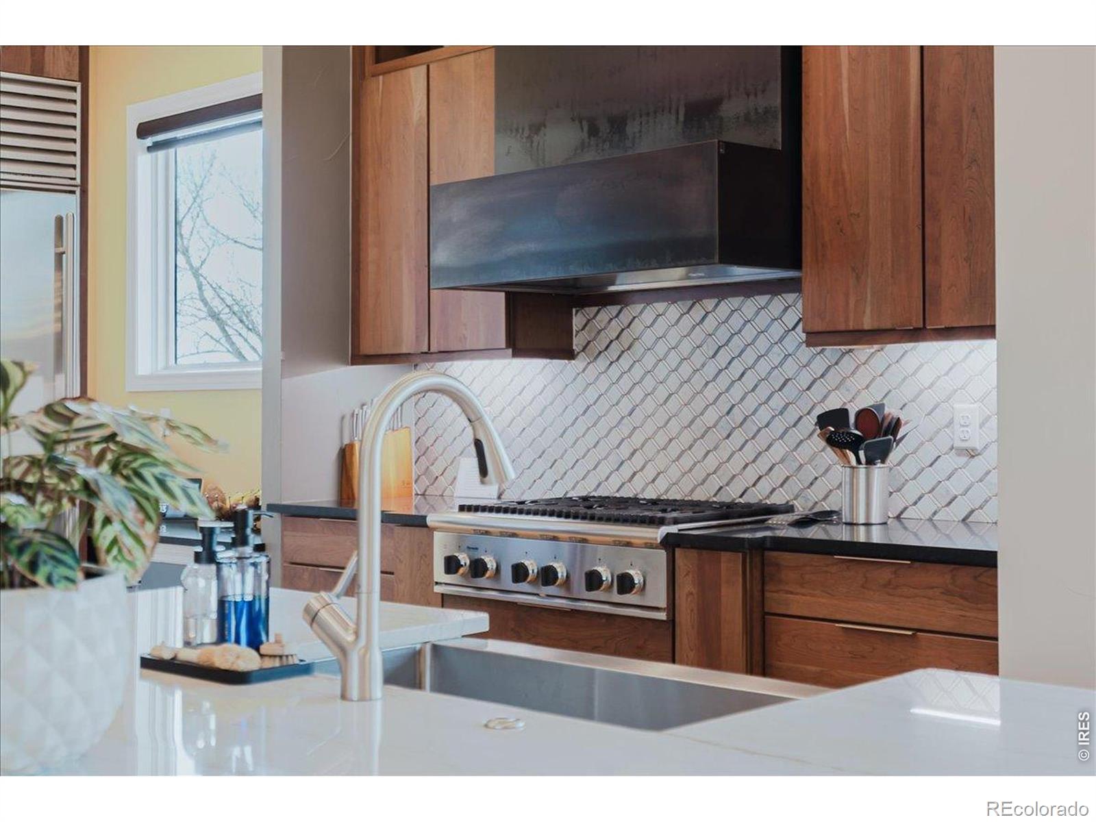 8568 Foxhaven Court Niwot CO 80503