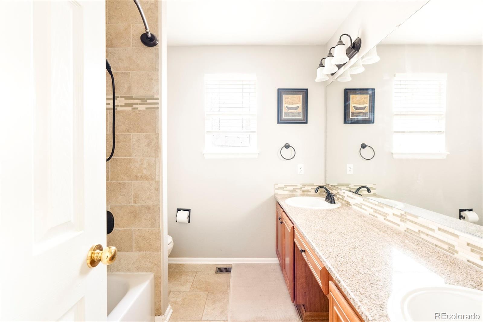 22298 E Lake Avenue Centennial CO 80015