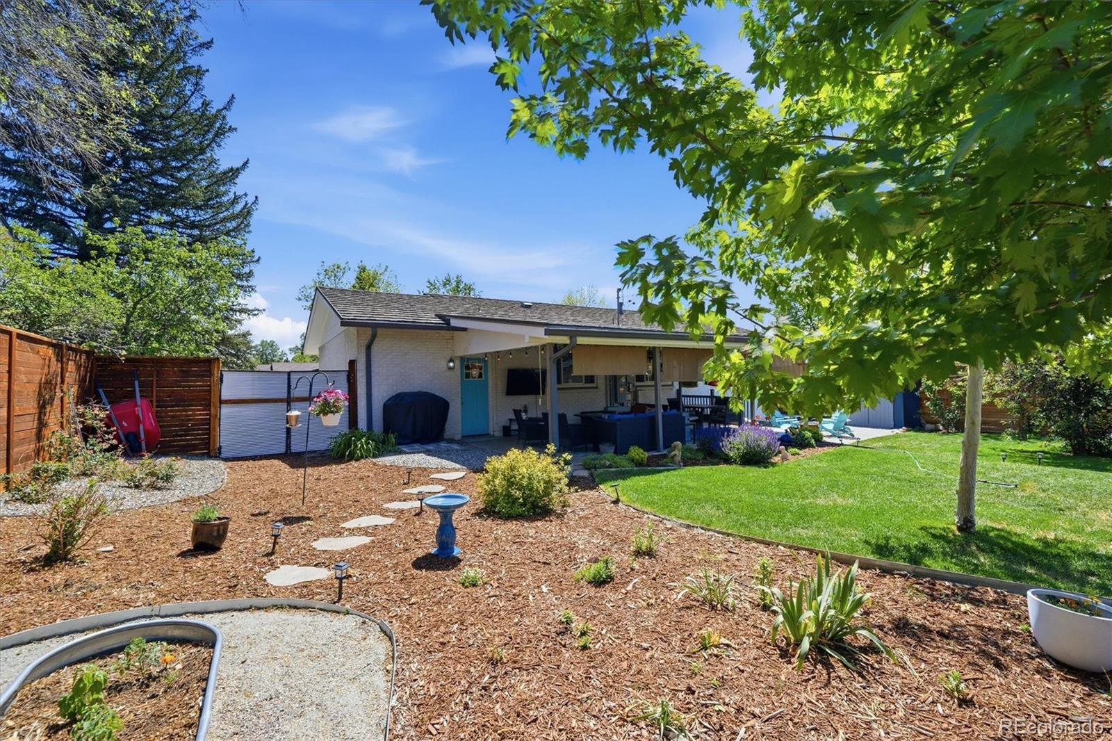 2955 S Zurich Court Denver CO 80236