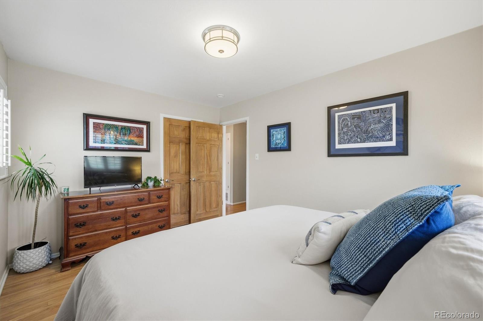 2955 S Zurich Court Denver CO 80236