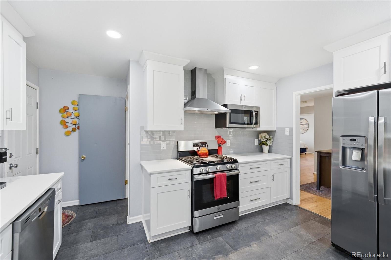 2955 S Zurich Court Denver CO 80236