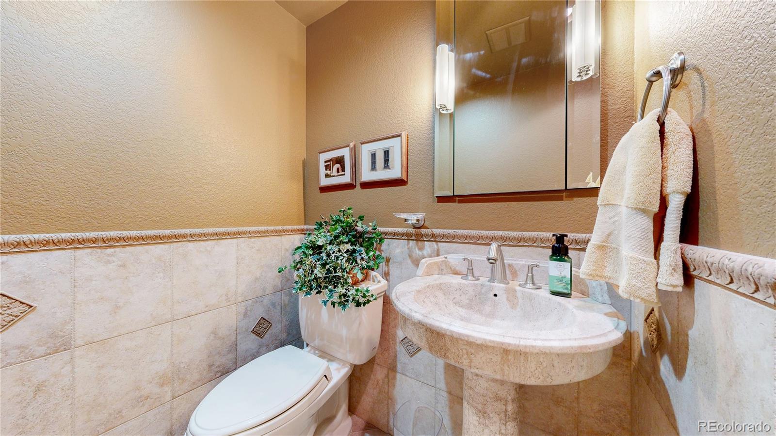 80 Hoyt Street Lakewood CO 80226