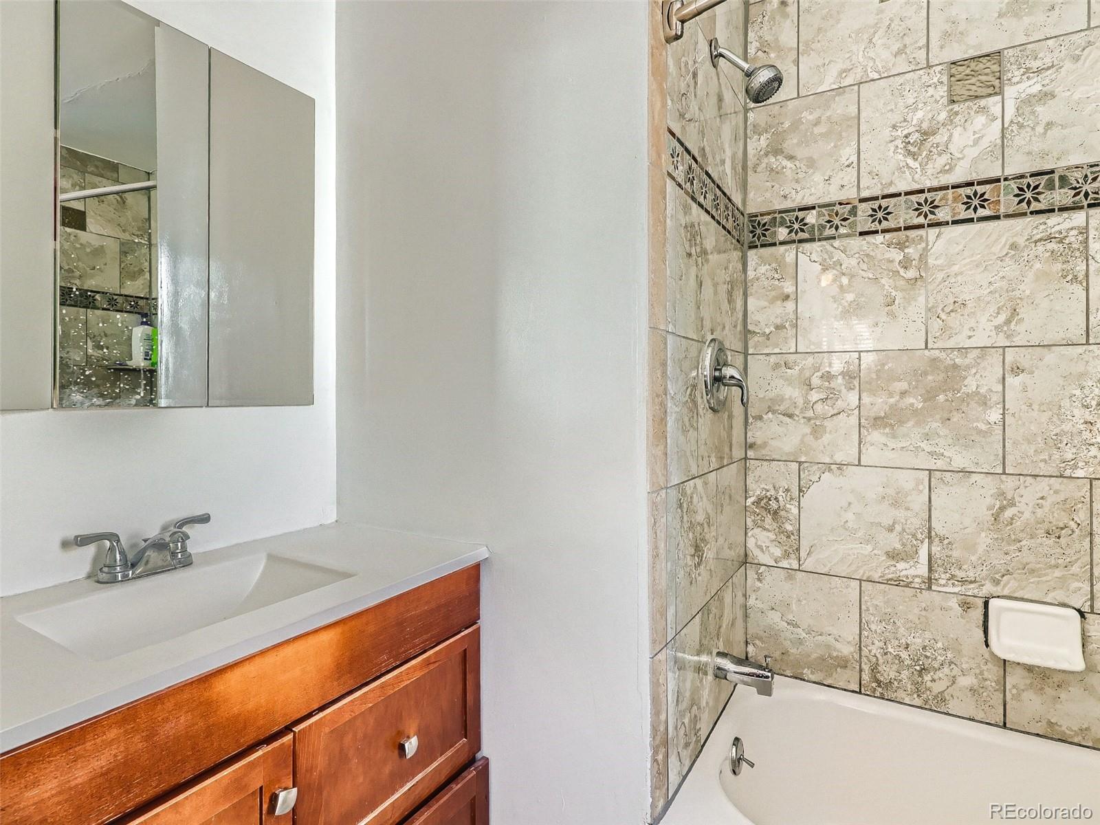 1249 Worchester Street Aurora CO 80011