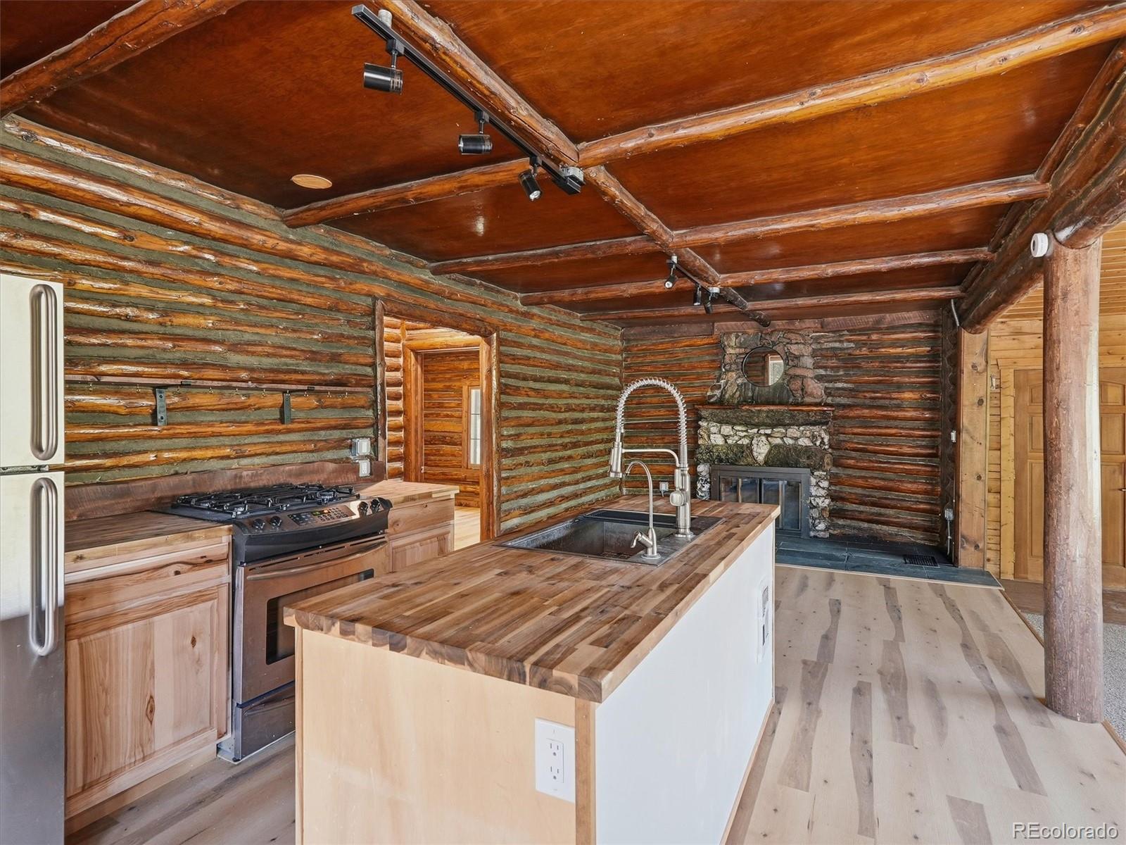 21628 Taos Road Indian Hills CO 80454