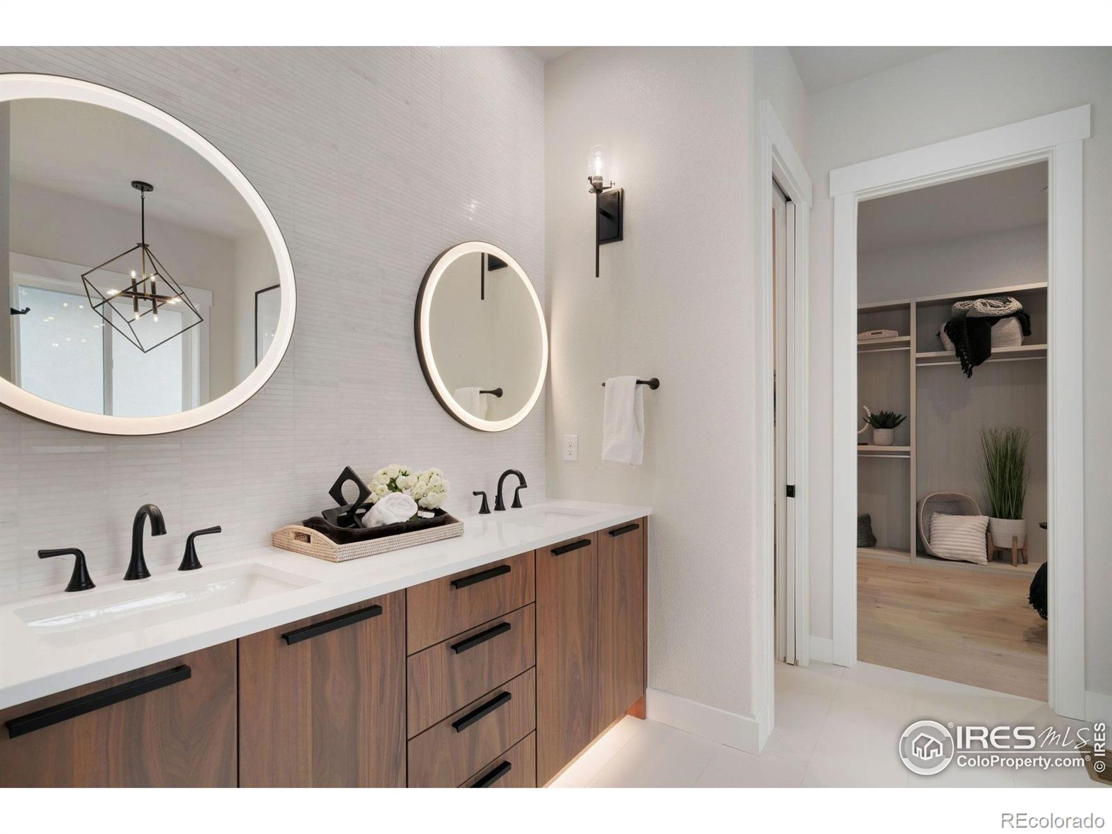 3632 N Buchanan Court Aurora CO 80019