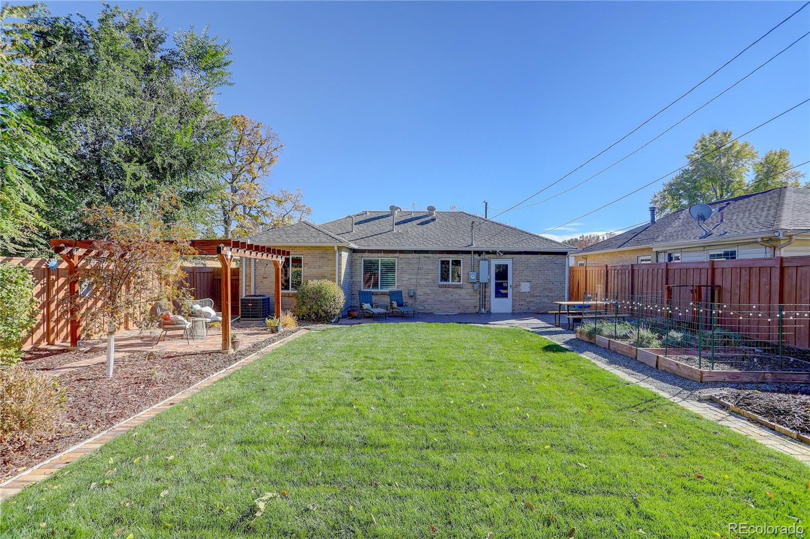 2555 Poplar Street Denver CO 80207