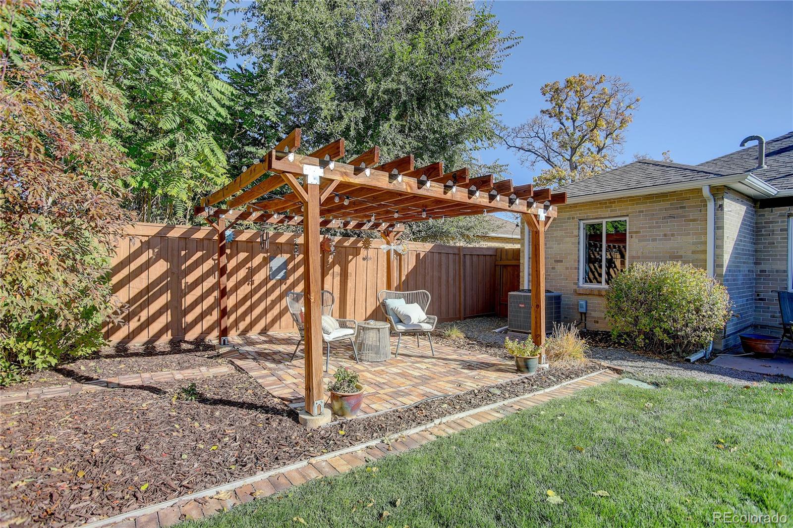 2555 Poplar Street Denver CO 80207