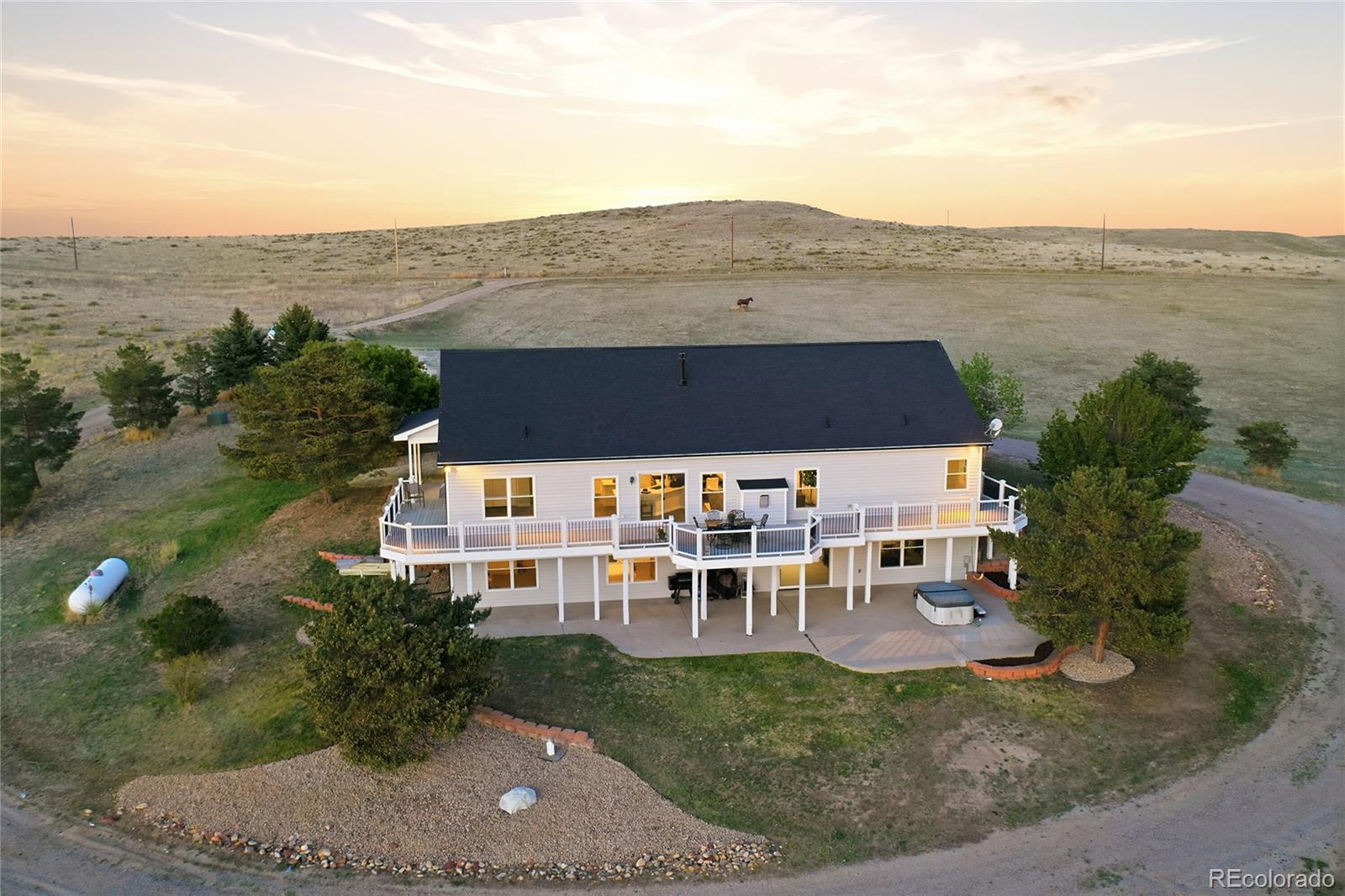 4153 S Lookout Hill Street Watkins CO 80137