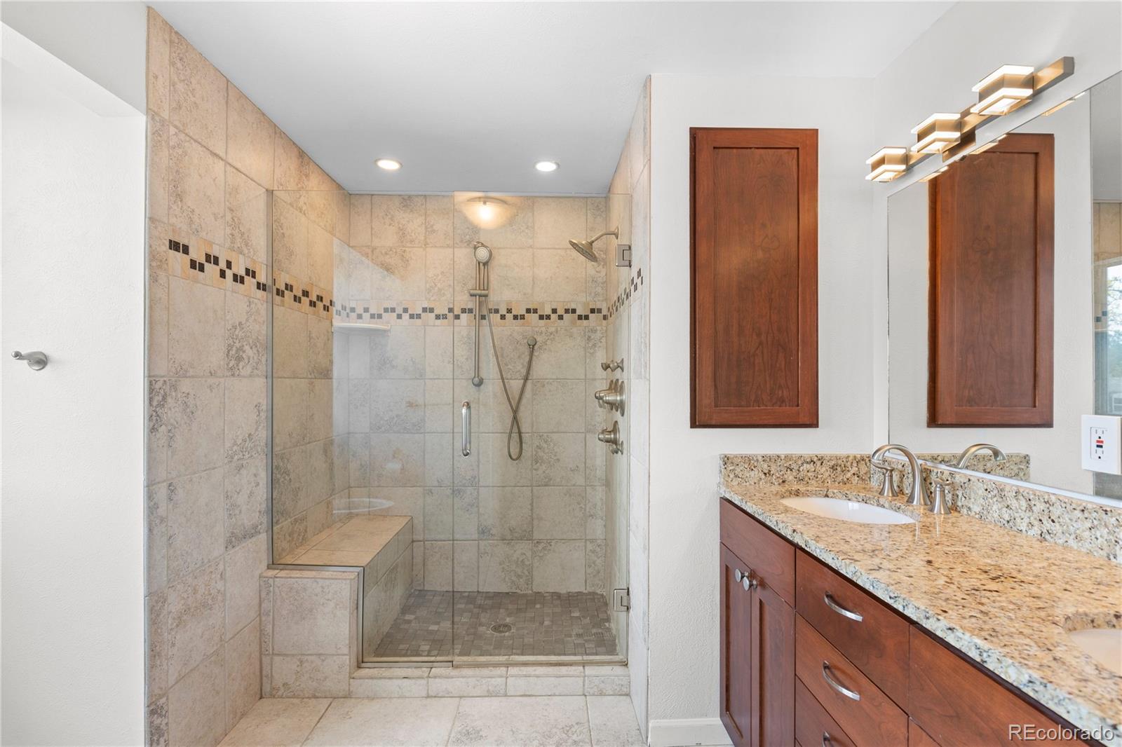 6450 S Magnolia Court Centennial CO 80111