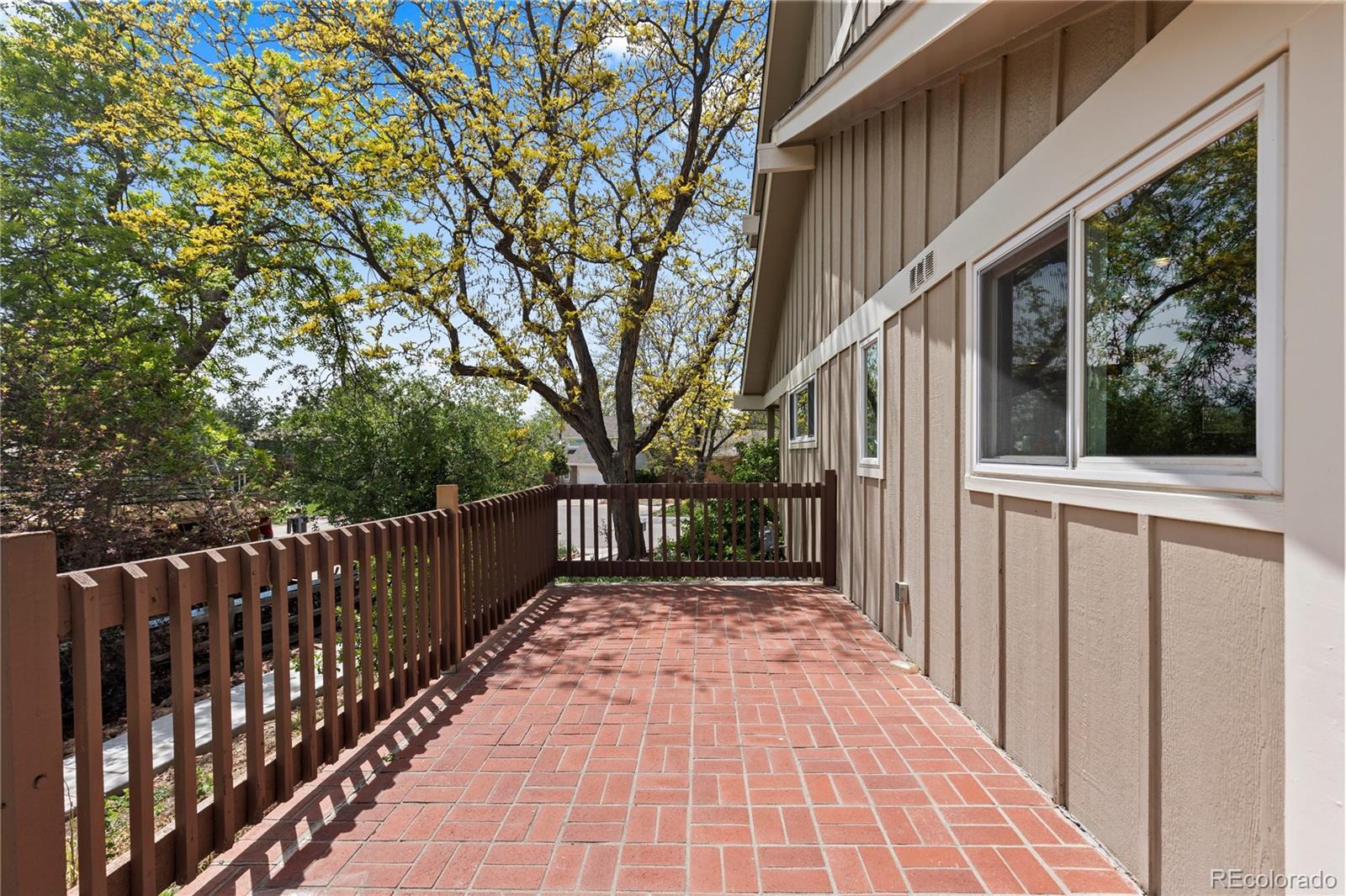 6450 S Magnolia Court Centennial CO 80111