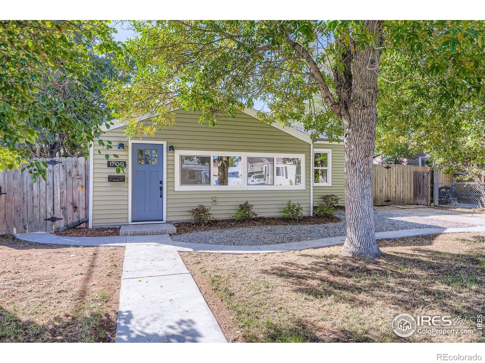 Denver CO, 1700 W Stoll Place