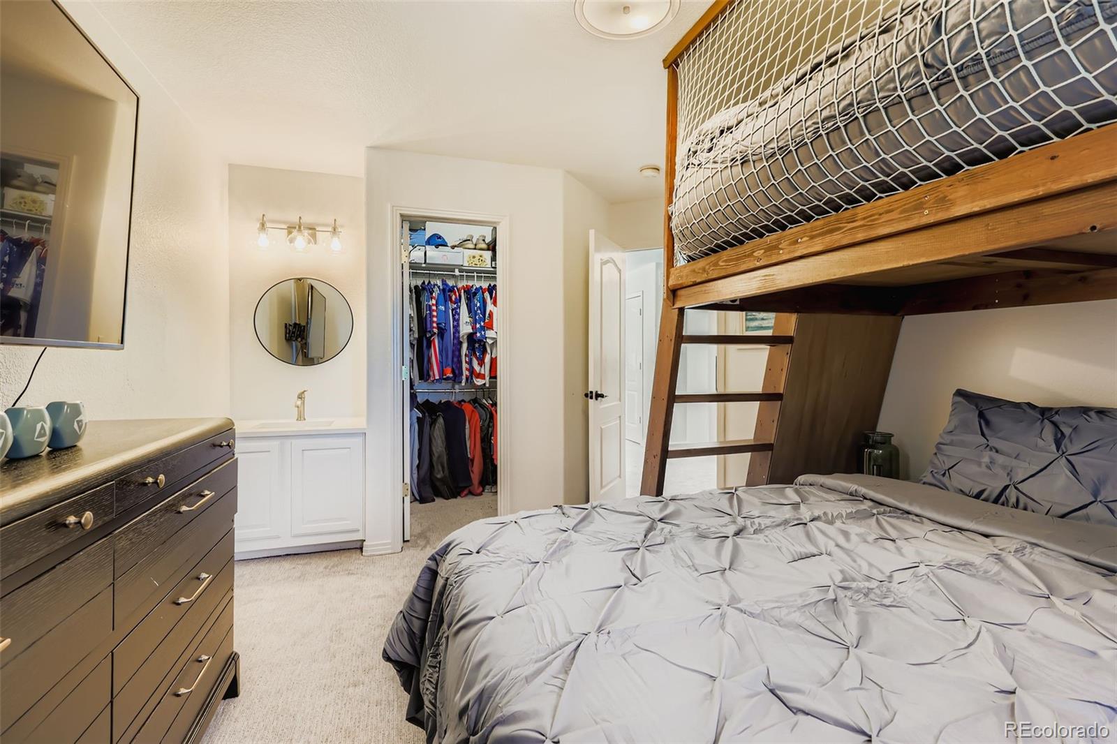 8407 S Parfet Court Littleton CO 80127