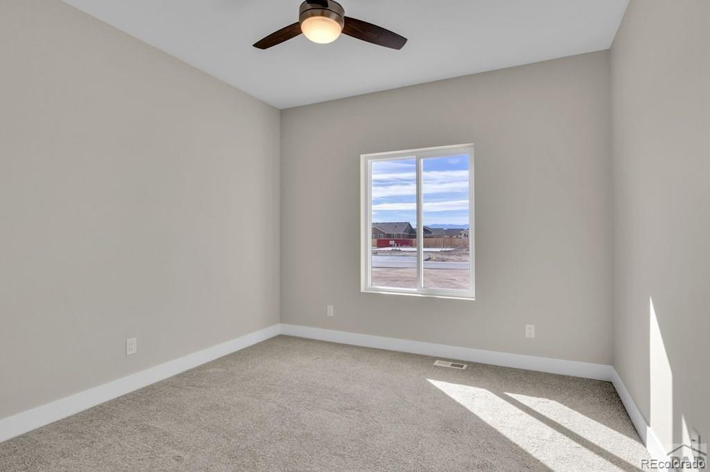 866 E Snyder Drive Pueblo CO 81007