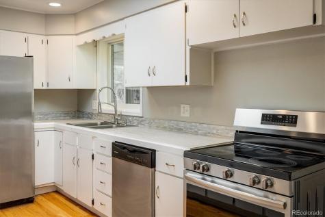357 Kenton Street Aurora CO 80010