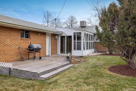 357 Kenton Street Aurora CO 80010