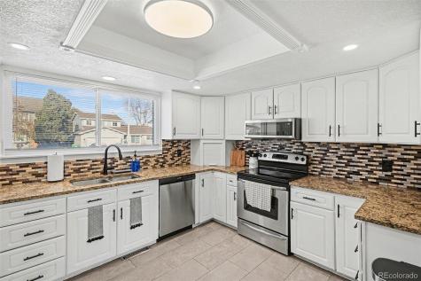 14894 E Warren Avenue Aurora CO 80014