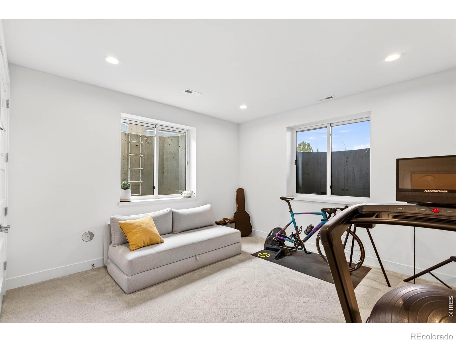 5613 Four Leaf Drive Longmont CO 80503
