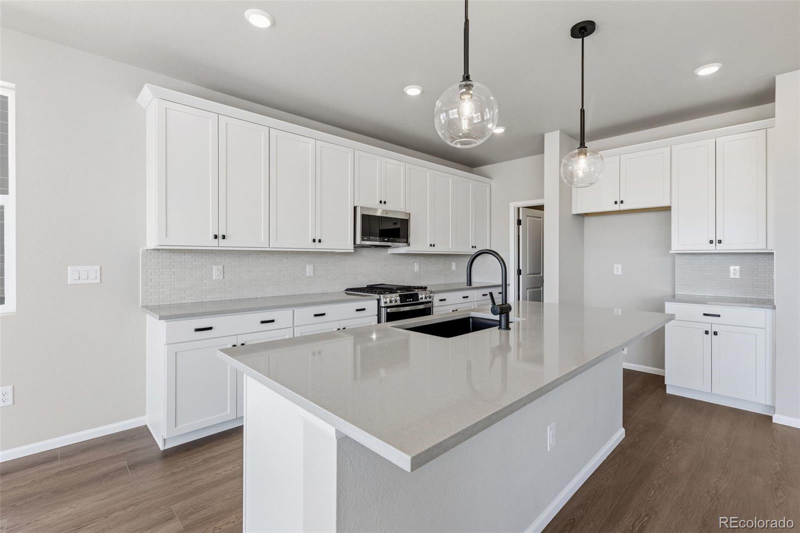 24382 E Atlantic Drive Aurora CO 80016
