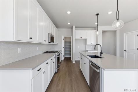 24382 E Atlantic Drive Aurora CO 80016