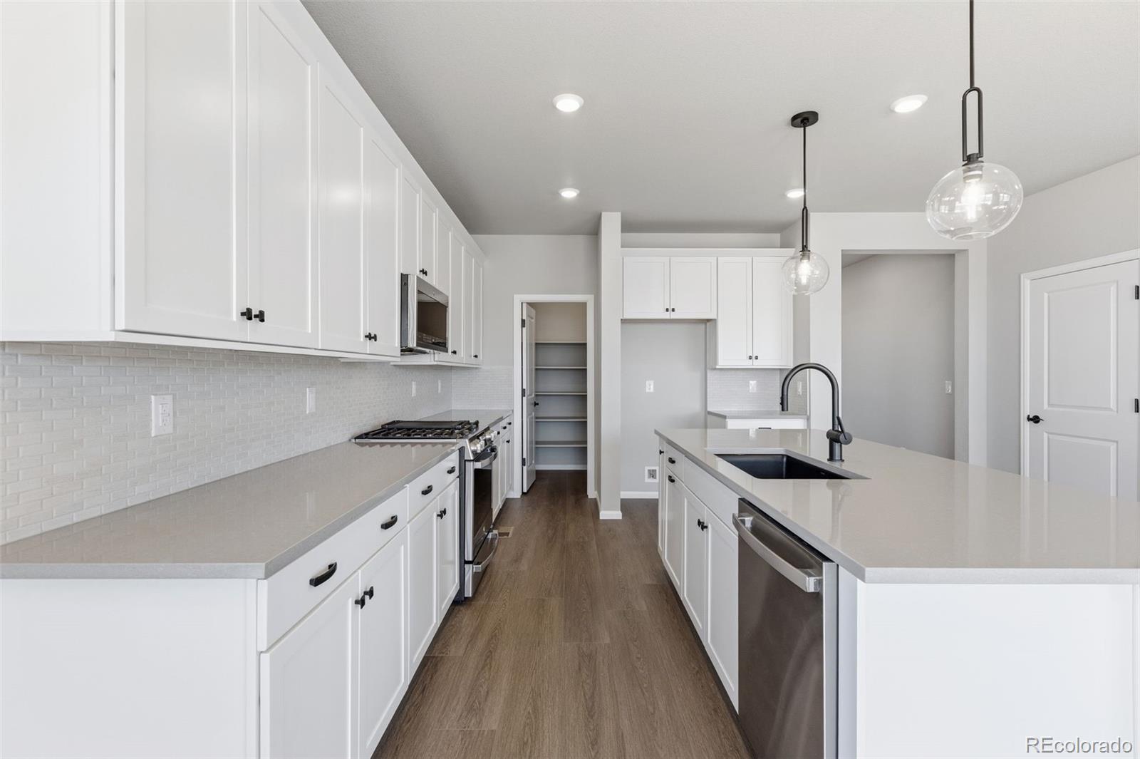 24382 E Atlantic Drive Aurora CO 80016