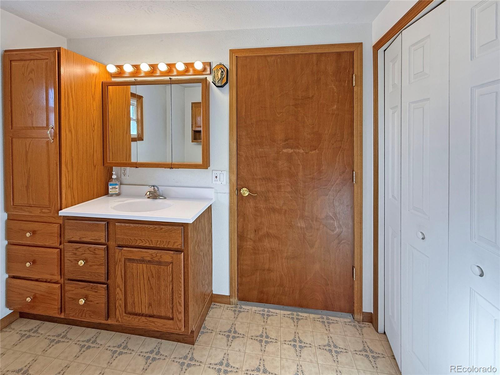 51402 State Road 71 Limon CO 80828