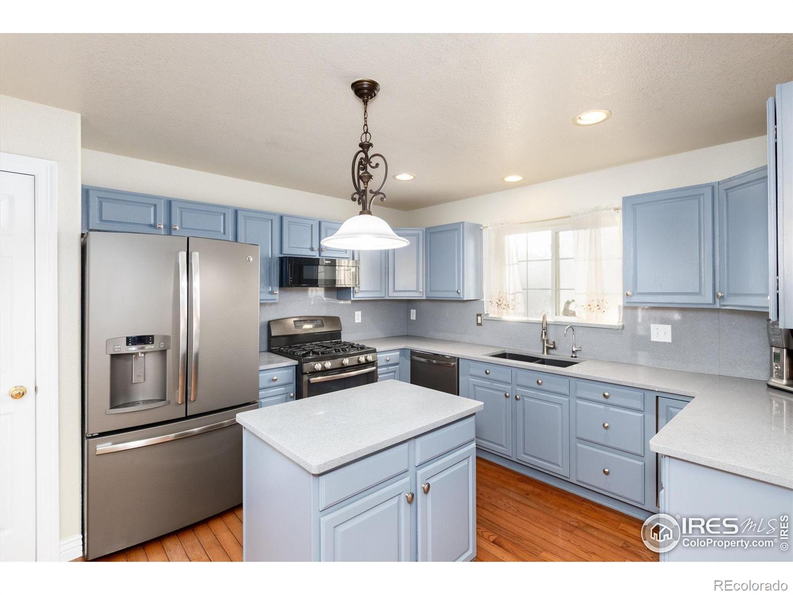 907 Sanctuary Circle Longmont CO 80504