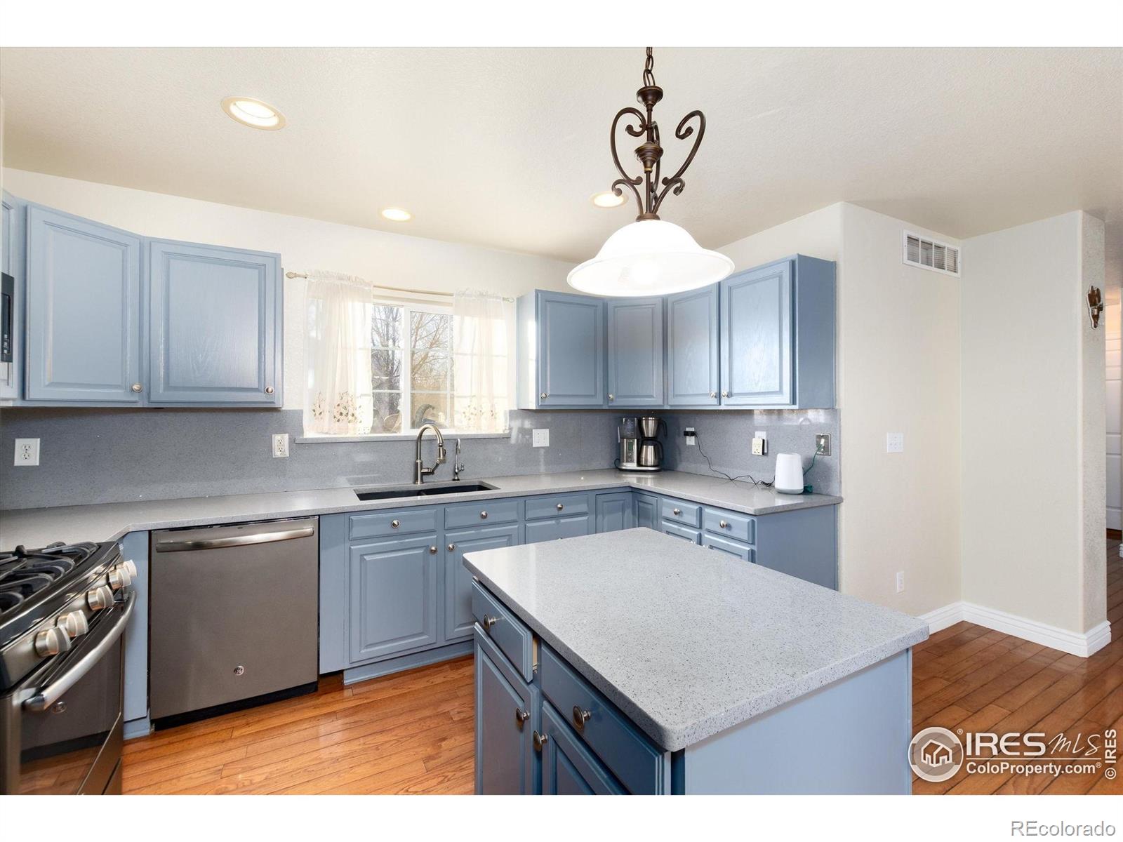 907 Sanctuary Circle Longmont CO 80504