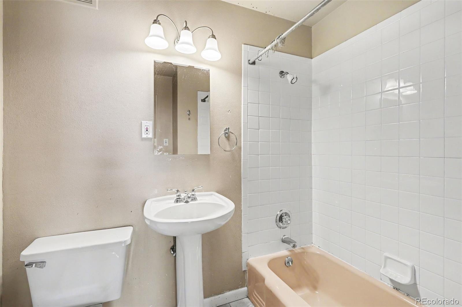 958 S Jasmine Street Denver CO 80224