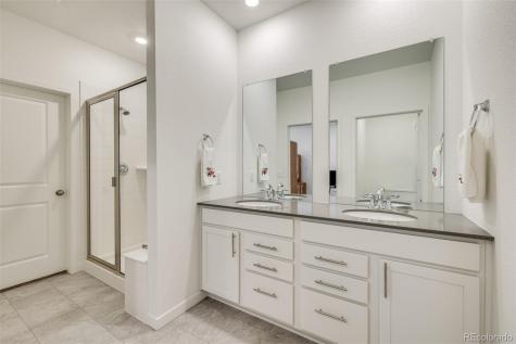 5125 N Quemoy Street Aurora CO 80019