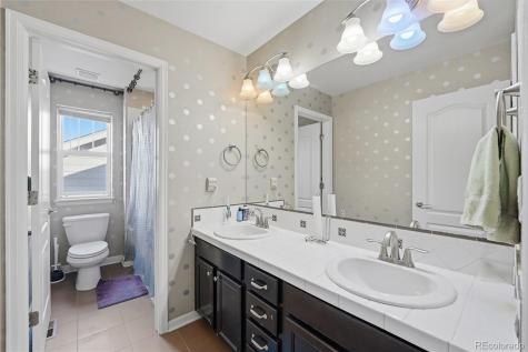 6372 N Dunkirk Court Aurora CO 80019