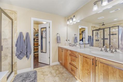 8247 S Country Club Parkway Aurora CO 80016