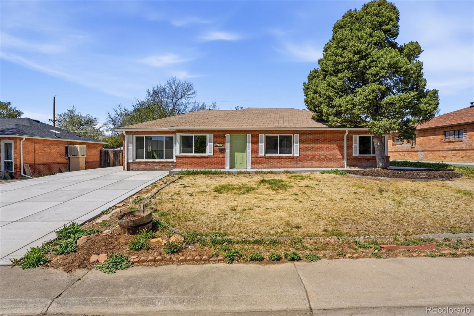 779 Scranton Street Aurora CO 80011