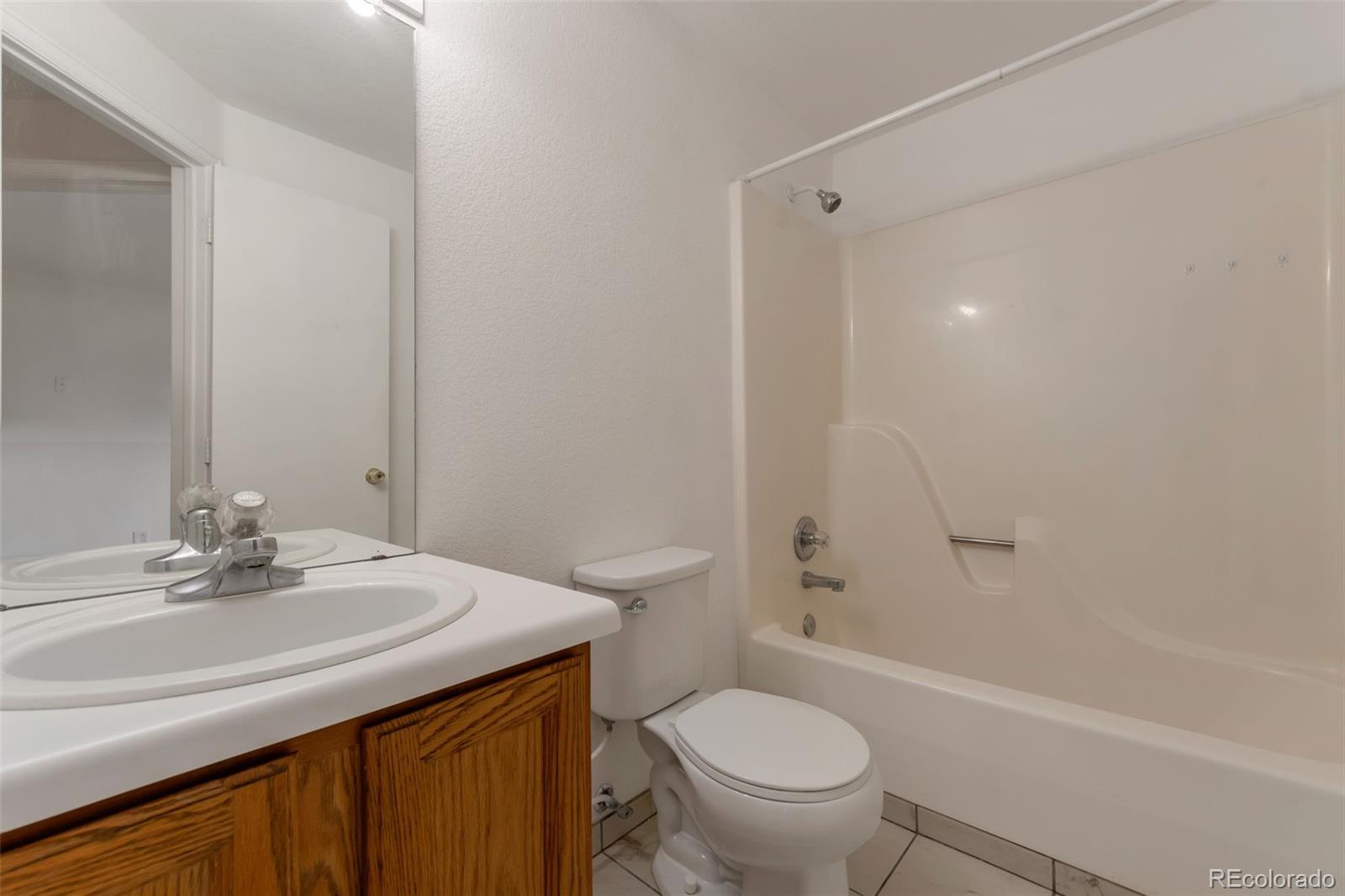 1415 S Pitkin Court Aurora CO 80017