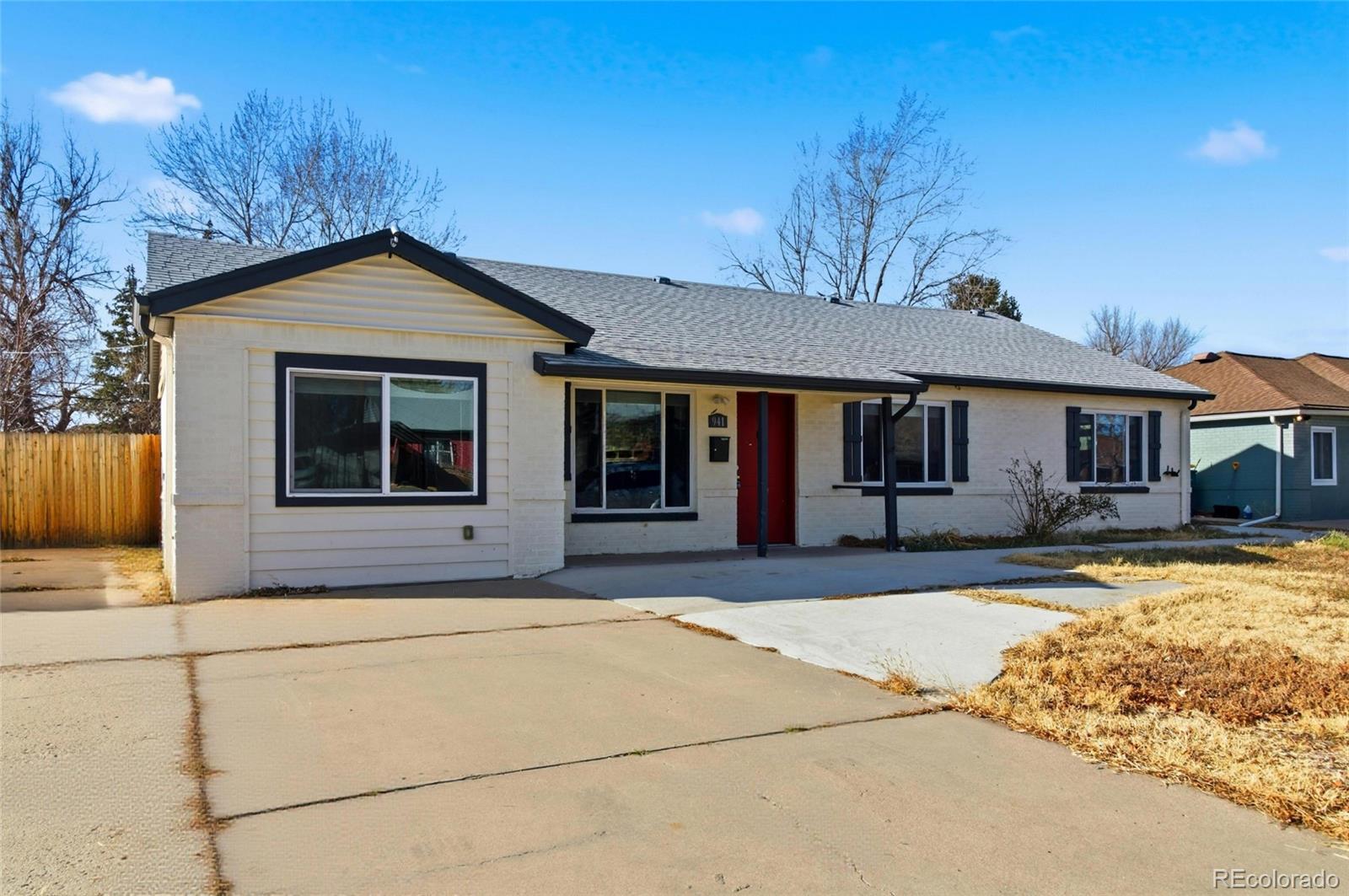 941 Quentin Street Aurora CO 80011