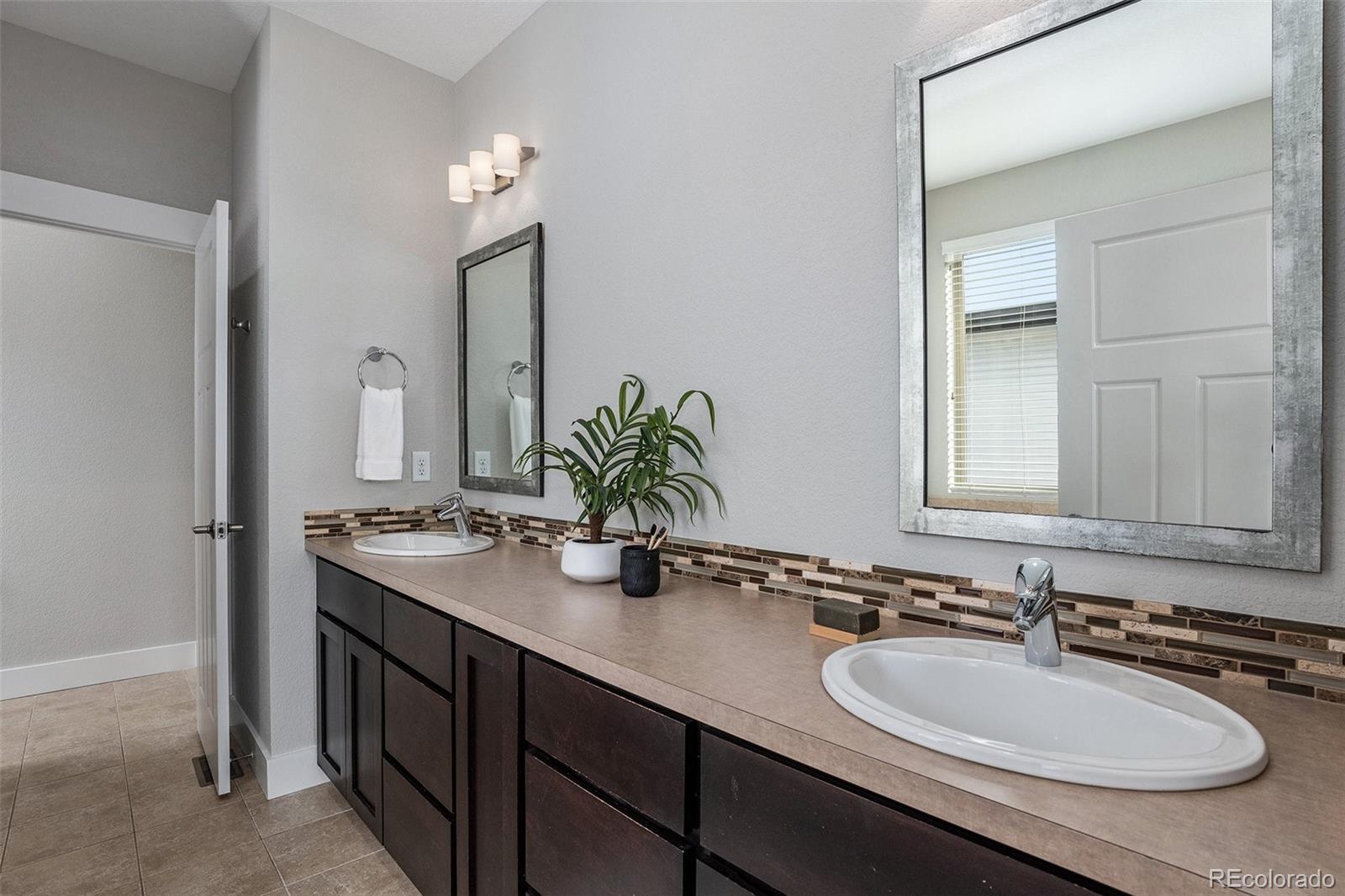 8273 E 29th Place Denver CO 80238