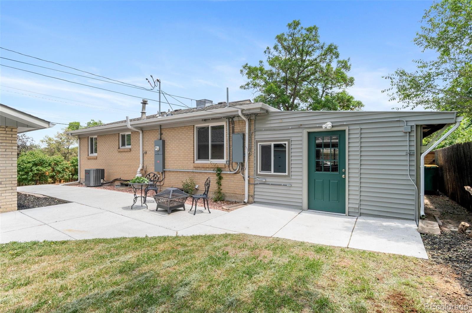 995 Ironton Street Aurora CO 80010