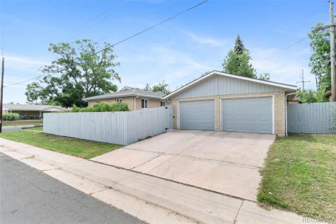 995 Ironton Street Aurora CO 80010