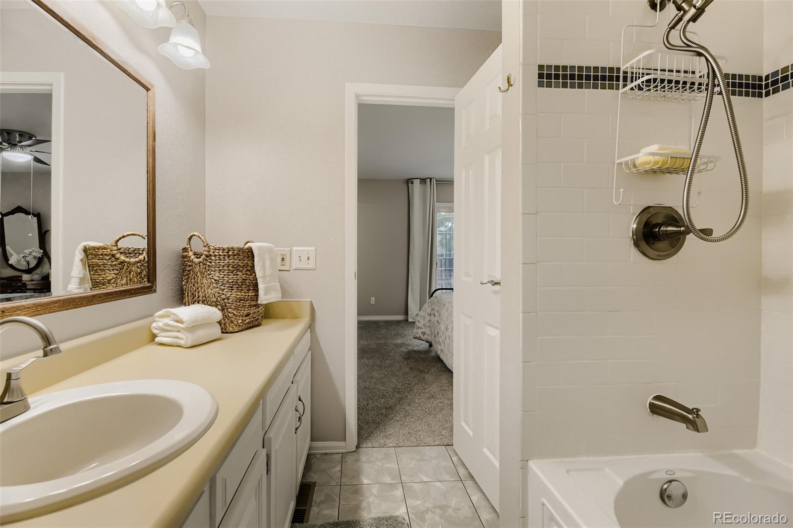 14990 E Tufts Place Aurora CO 80015