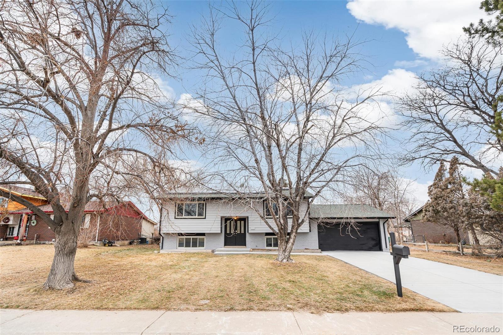 1221 Eagle Street Aurora CO 80011