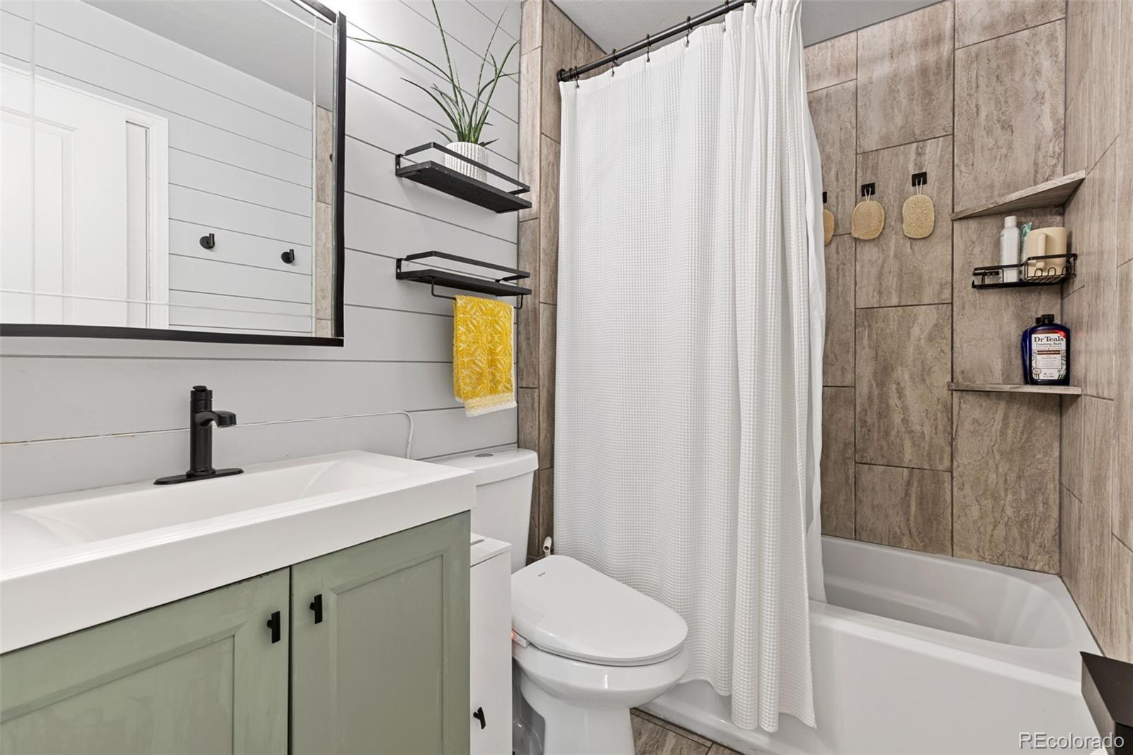 2607 W 100th Place Denver CO 80260