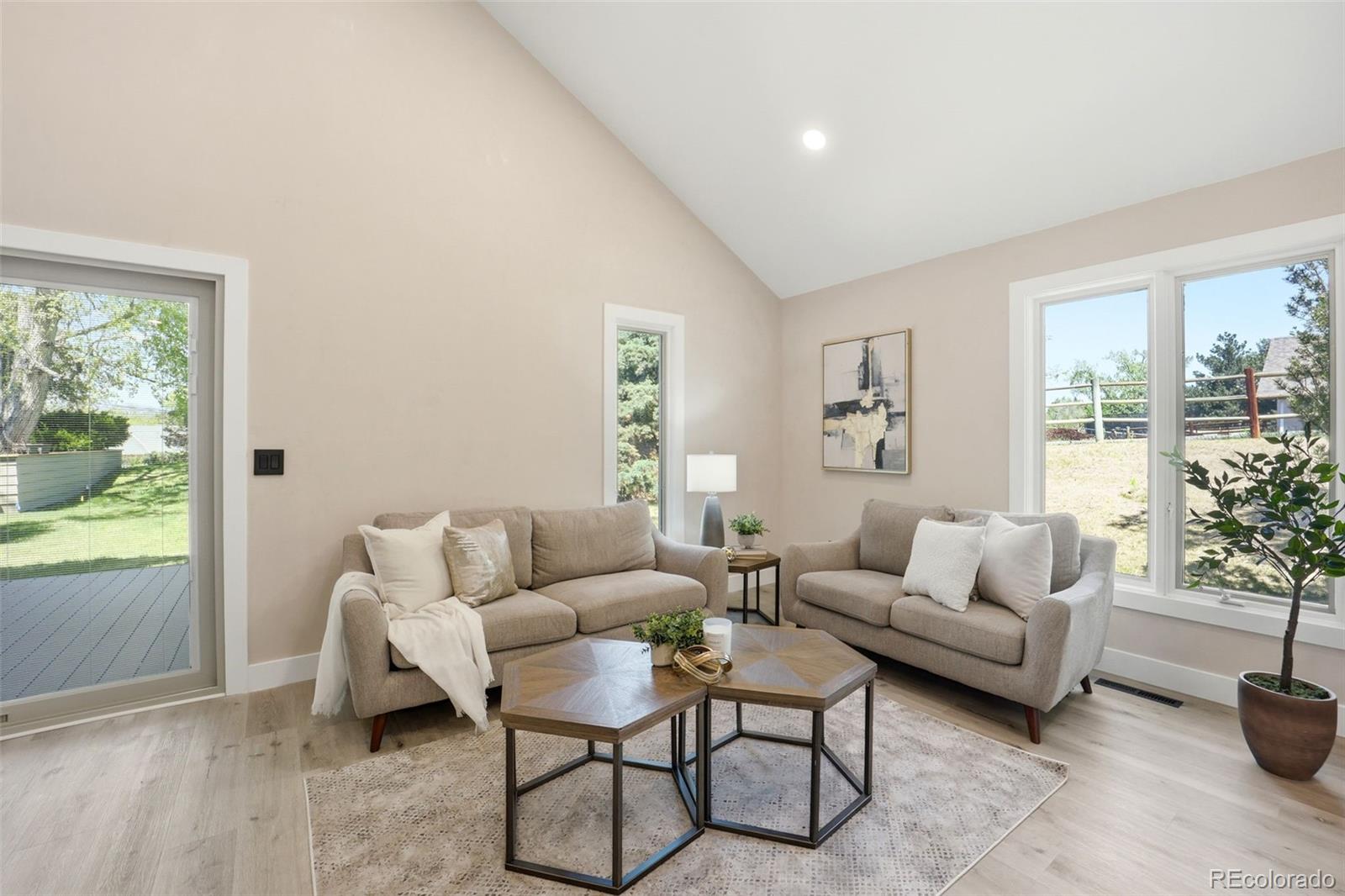 1581 W Briarwood Avenue Littleton CO 80120